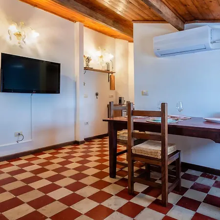 Il Conte E La Contessa Prázdninový dům