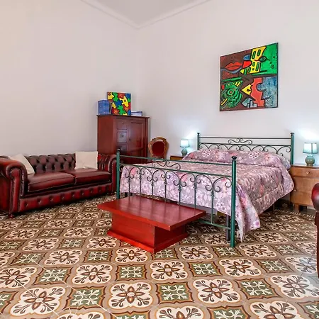 Il Conte E La Contessa * Sennori