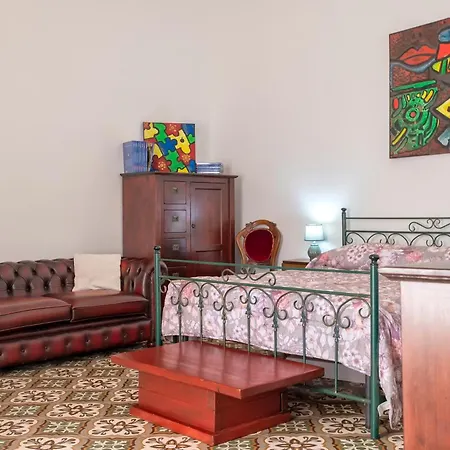 Il Conte E La Contessa *