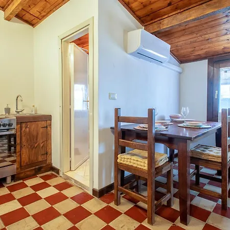 Il Conte E La Contessa